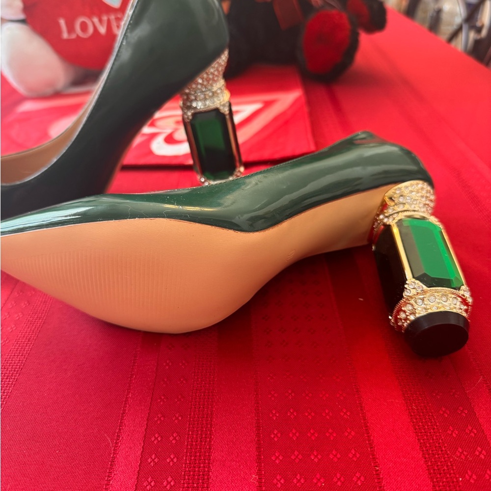 Chic Green Heels with Gemstone Accents